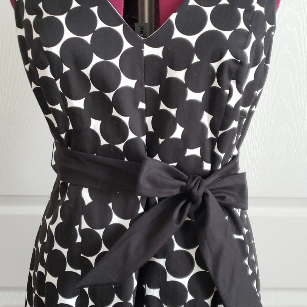 Dress - Picture 2 of 5